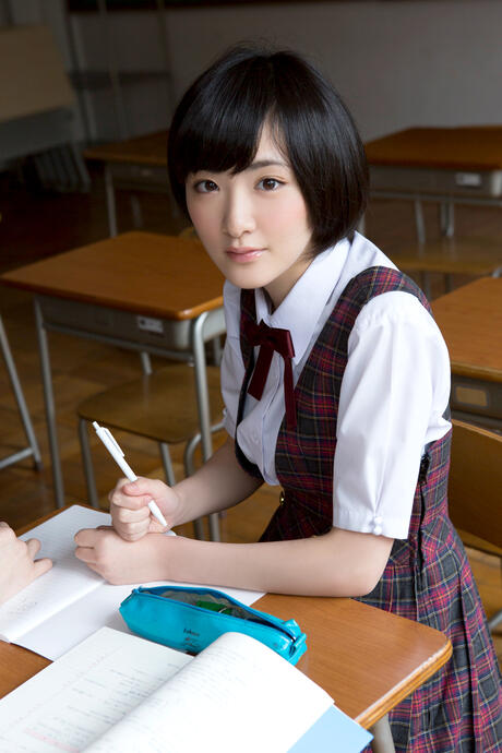 Asian Schoolgirl Pics